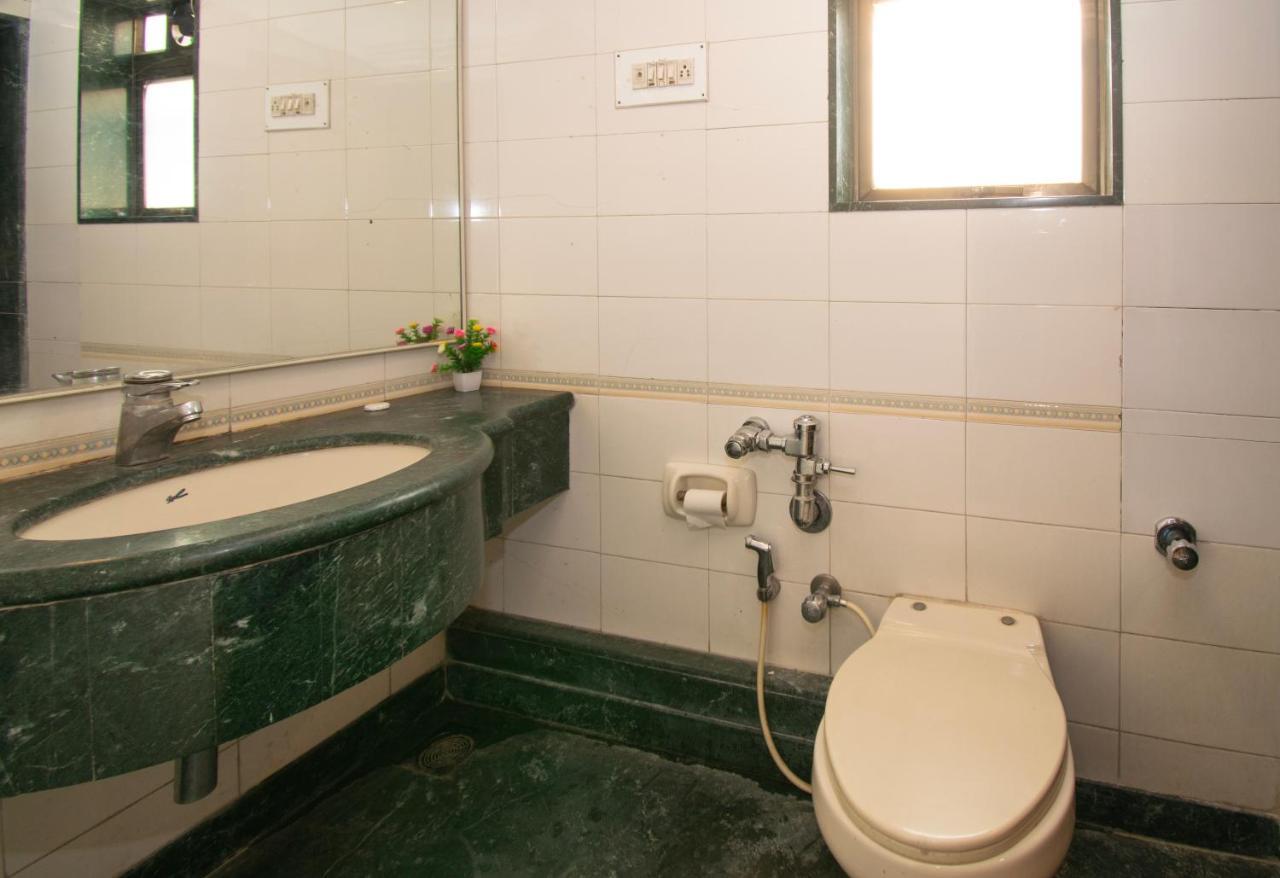 Octave Bund Garden Hotel Пюн Екстериор снимка