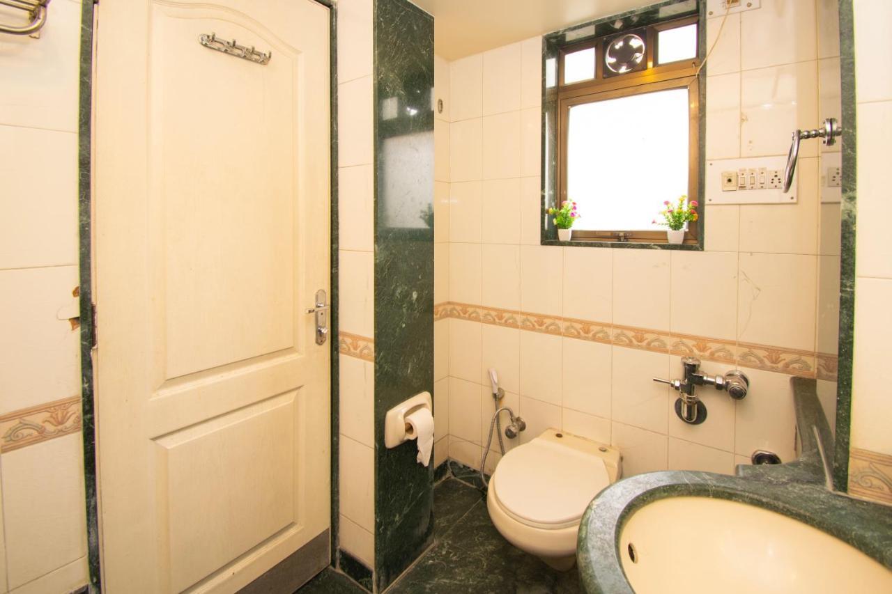 Octave Bund Garden Hotel Пюн Екстериор снимка