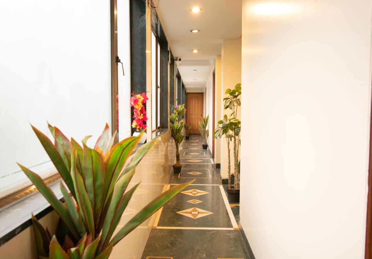 Octave Bund Garden Hotel Пюн Екстериор снимка